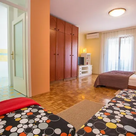 Vista Апартаменти